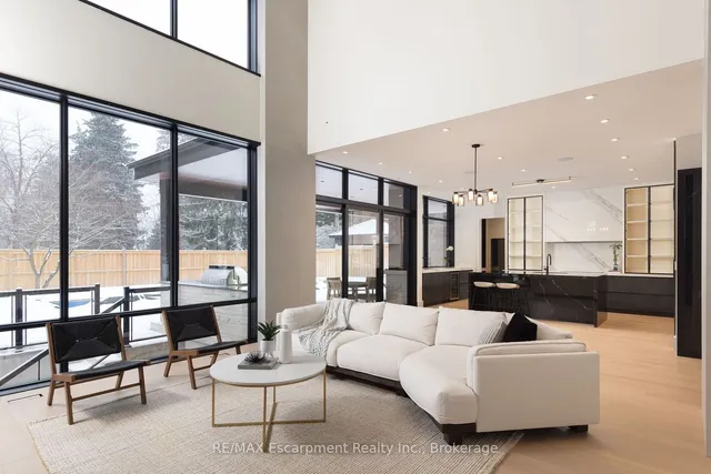 Additional image 28 of 2110 Blyth Cres