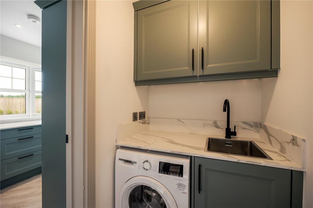 Additional image 8 of Oaks Drive, Ringwood, Hampshire, BH24