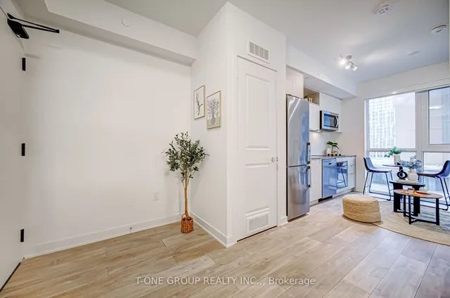 Additional image 20 of 100 Dalhousie St Unit 905