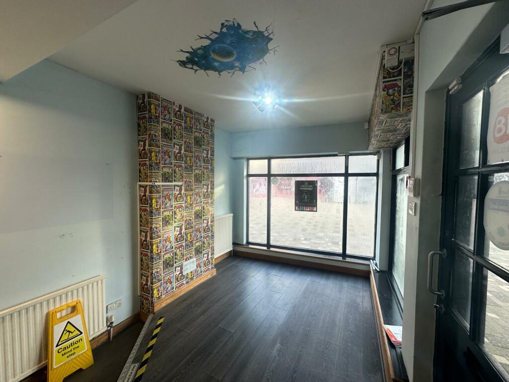 Additional image 3 of 78 & 78a High Street, Littlehampton, West Sussex, BN17 5DX