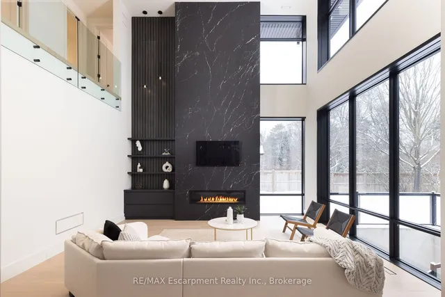 Additional image 30 of 2110 Blyth Cres