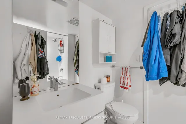 Additional image 17 of 21 Iceboat Terr Unit 1705