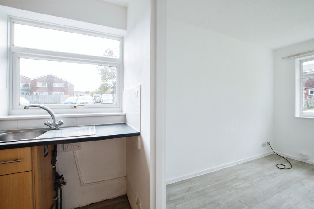 Additional image 4 of Thames Close, Ferndown