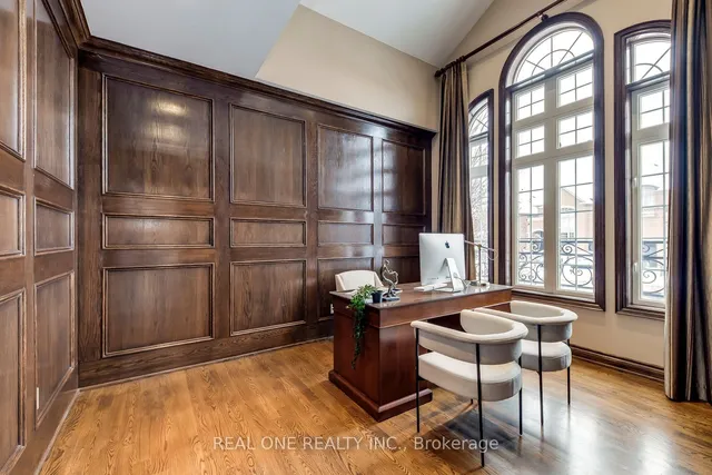 Additional image 5 of 1548 Pinery Cres