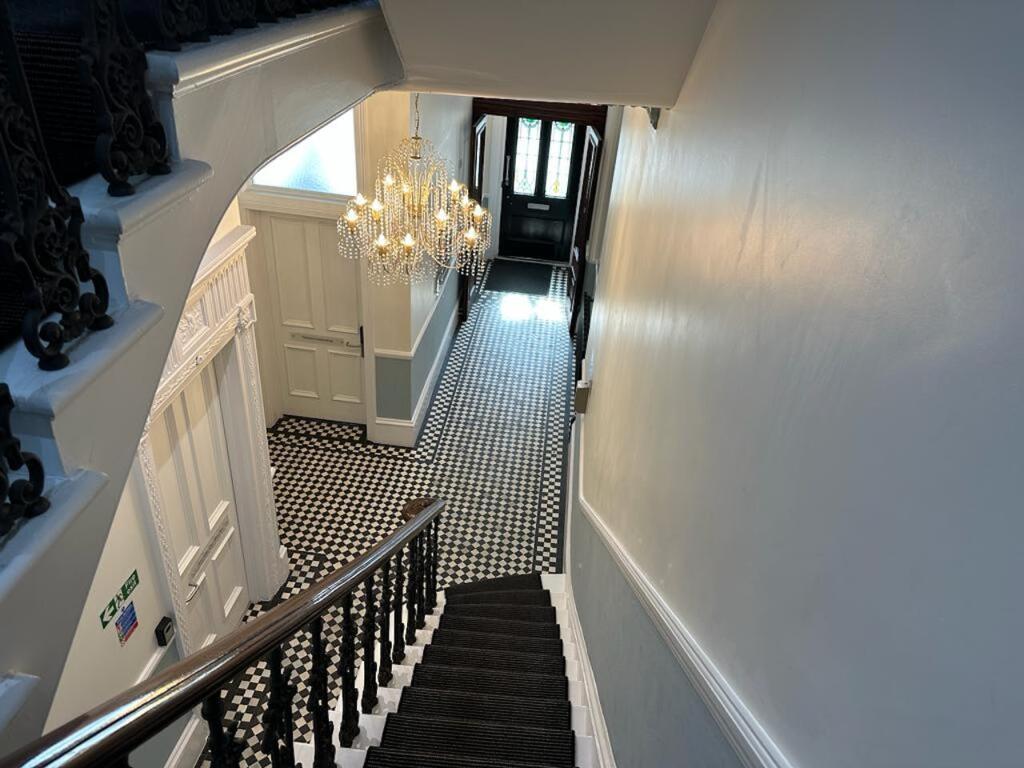 Additional image 6 of 4th Floor Front Office, 27 Palmeira Mansions, Church Road, Hove, BN3 2FA