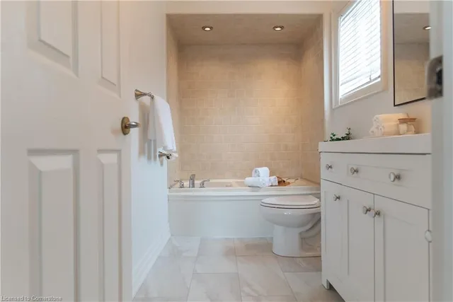 Additional image 26 of 45 Richmond Cres