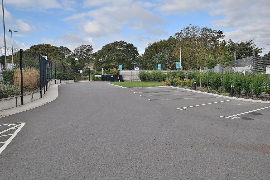 Additional image 8 of 153 Somerford Road, Christchurch, Dorset. BH23 3FN