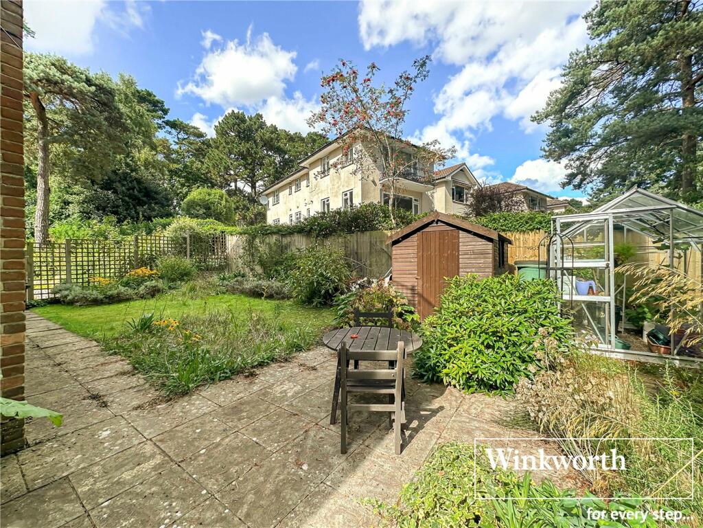 Additional image 19 of Evening Glade, Ferndown, Dorset, BH22