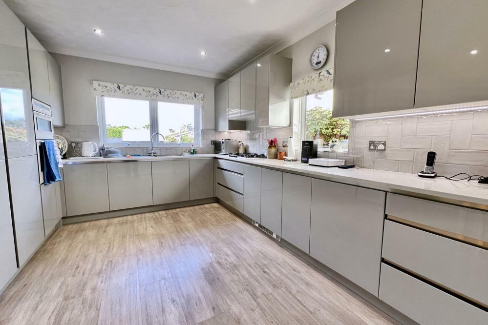 Additional image 5 of Woolsbridge Road, Ashley Heath, BH24 2LY