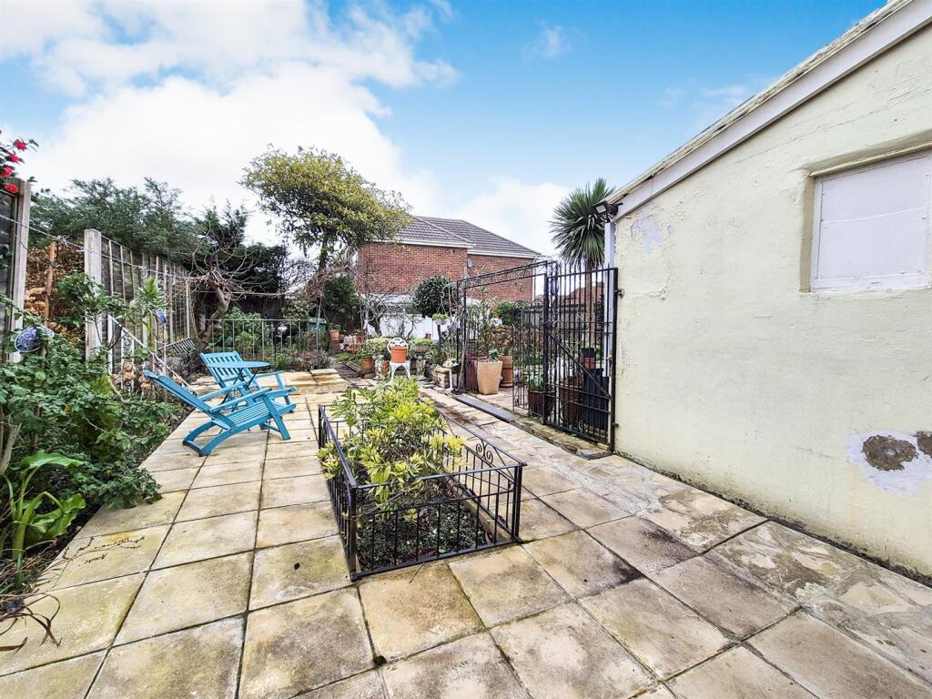 Additional image 12 of Gorleston Road, Poole