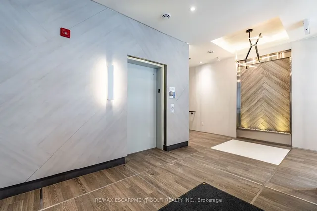 Additional image 5 of 467 CHARLTON Ave Unit 305