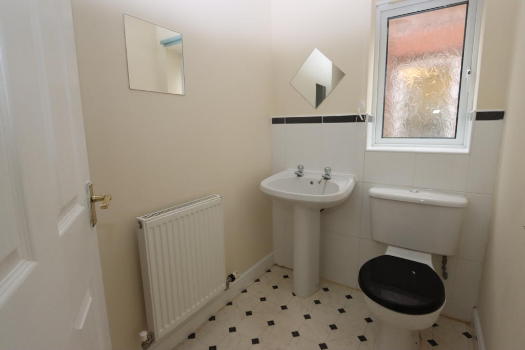 Additional image 16 of Dewham Close,Westhoughton,Bolton,BL5 *** PETS WELCOME ***
