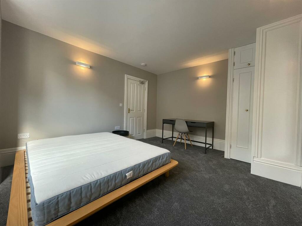 Additional image 14 of York Grove, Brighton, BN1