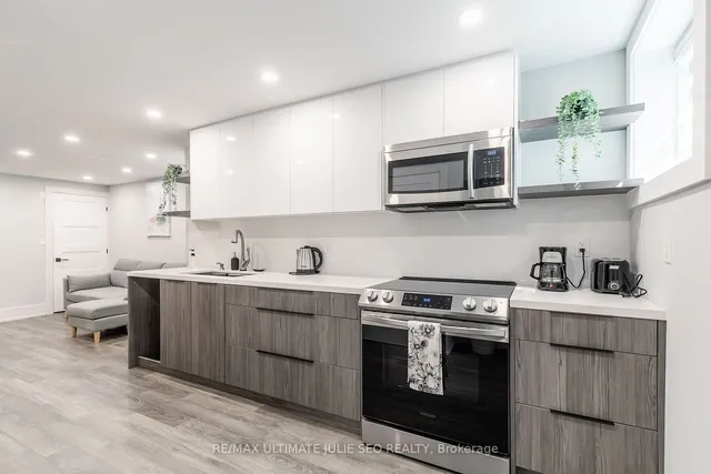 Additional image 7 of 223 Manning Ave