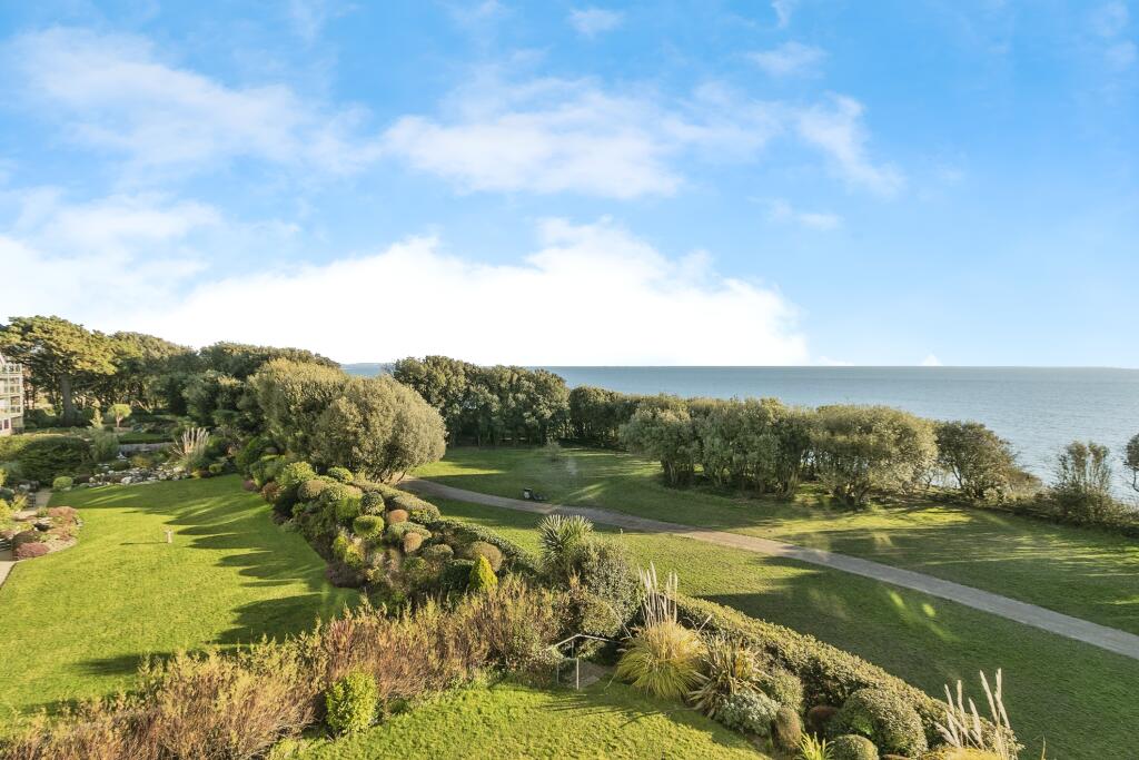 Boscombe Cliff Road, Bournemouth, Dorset, BH5