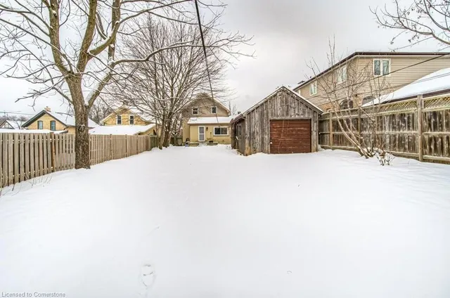 Additional image 50 of 67 Wellington St