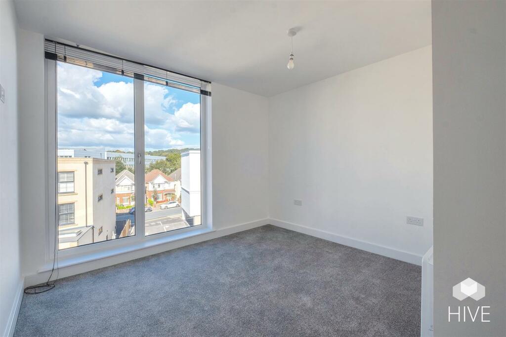 Additional image 10 of The Sloop, Commercial Road, Poole