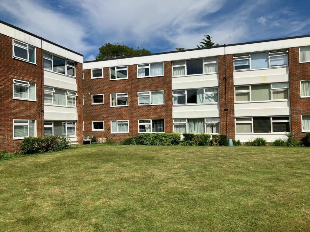 Additional image 12 of 6 St Andrews Gardens Church Road, Worthing, West Sussex, BN13 1ES