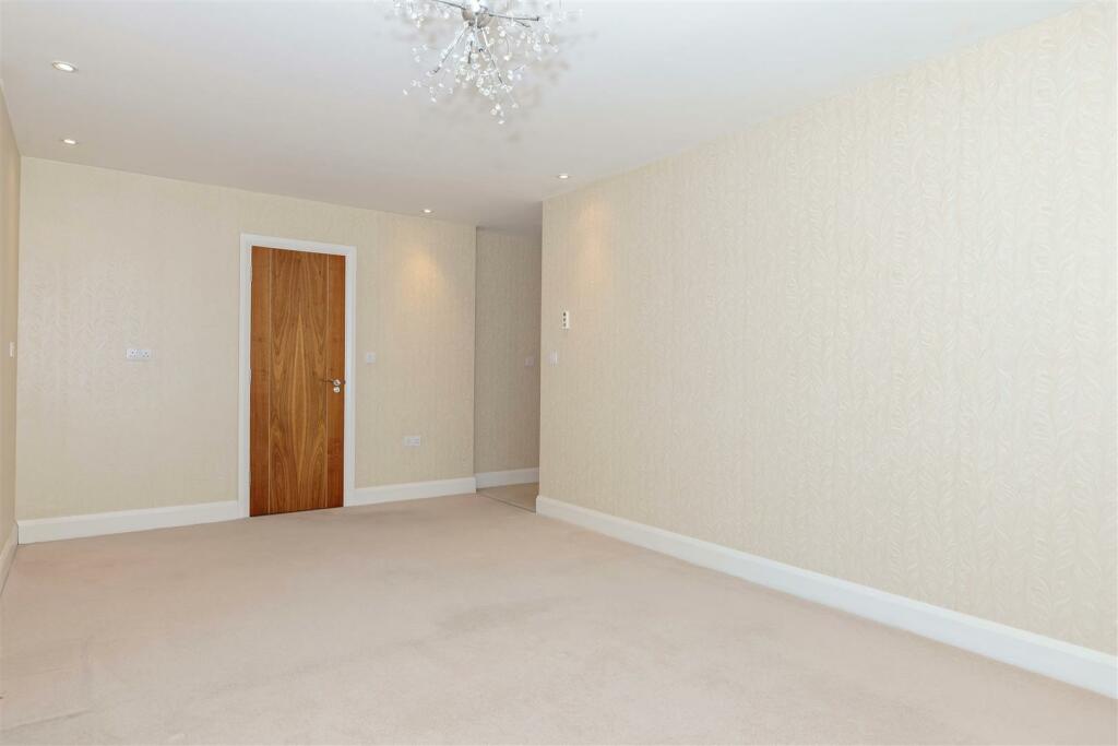 Additional image 13 of Marine Parade, Worthing