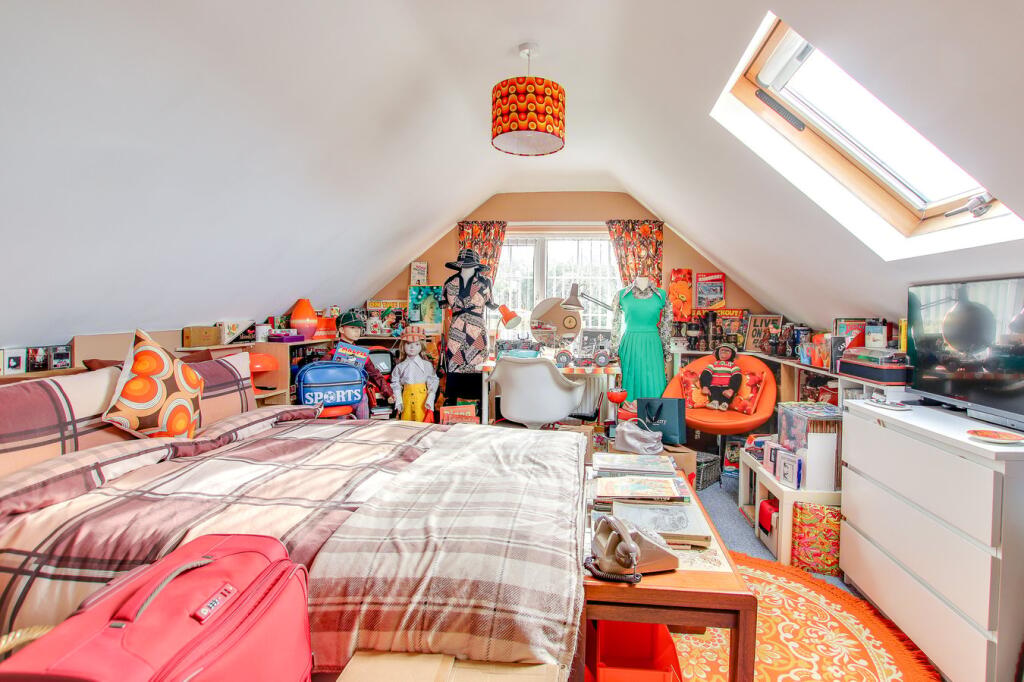 Additional image 12 of Carisbrooke Way, Christchurch, BH23