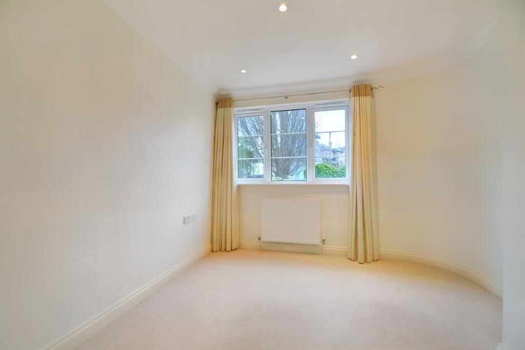 Additional image 12 of Alum Chine