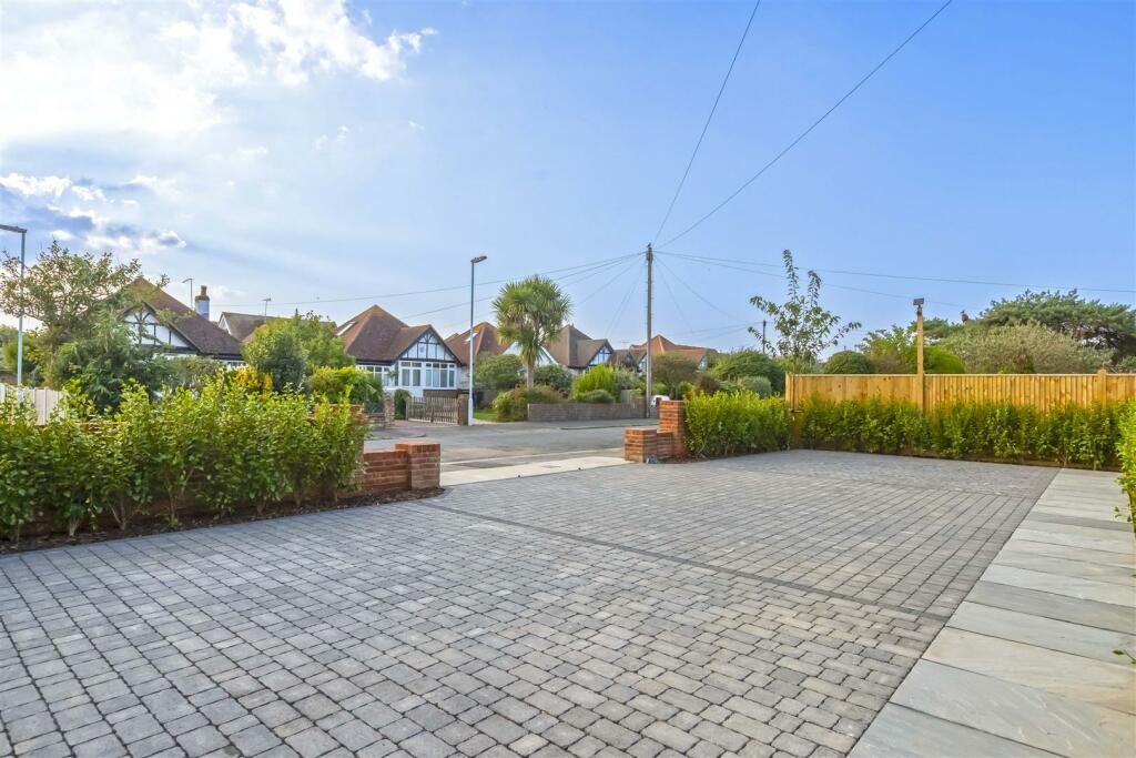 Additional image 30 of East Avenue, Goring-By-Sea, BN12 4DD