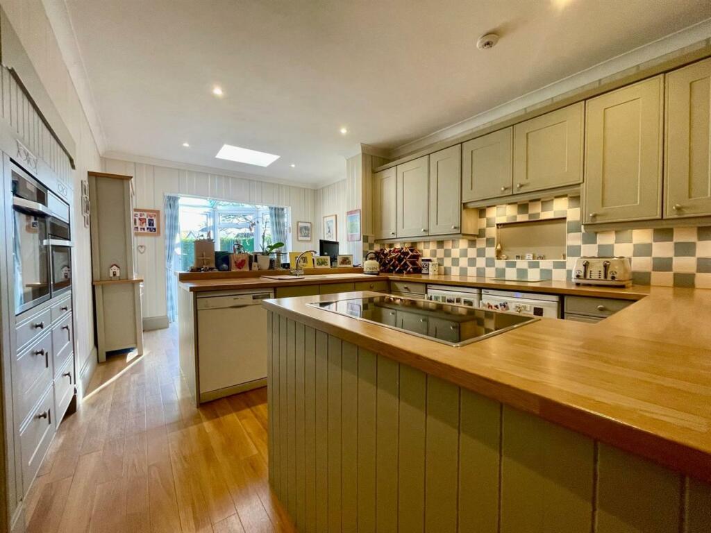 Additional image 9 of Oakley Hill, Wimborne