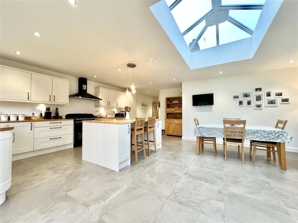 Additional image 6 of Curzon Way, Highcliffe On Sea, Christchurch, Dorset, BH23