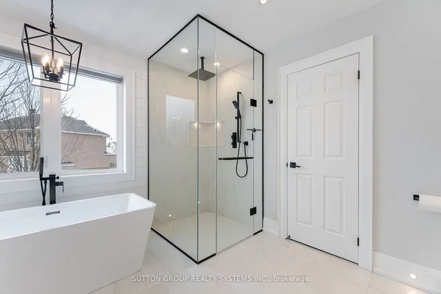 Additional image 23 of 984 Lancaster Blvd