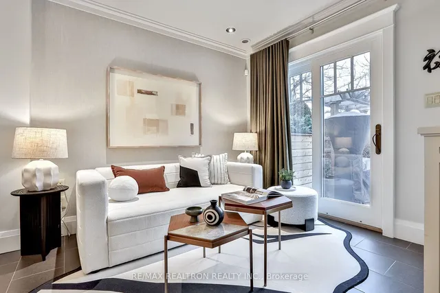 Additional image 10 of 351 Woburn Ave