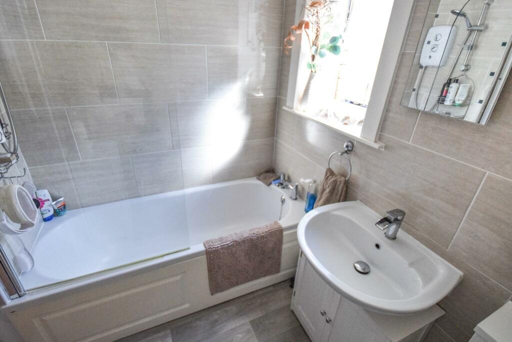 Additional image 7 of Oakfield Terrace, Shipley