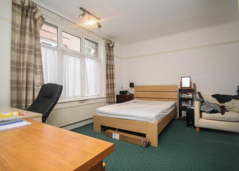 Additional image 7 of Spacious Ground Floor Flat, Professional Sharers Welcome