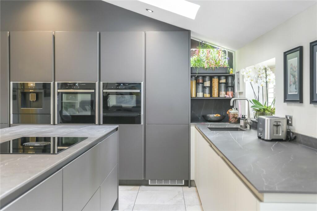 Additional image 17 of Eastern Terrace Mews, Brighton, East Sussex, BN2