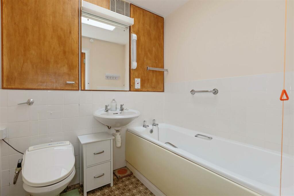 Additional image 9 of Rogate Road, Worthing, BN13 2EE