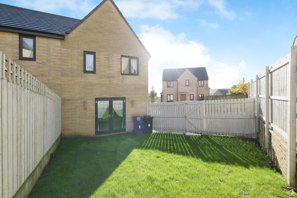 Additional image 2 of Dean House Gate, Bradford, BD15