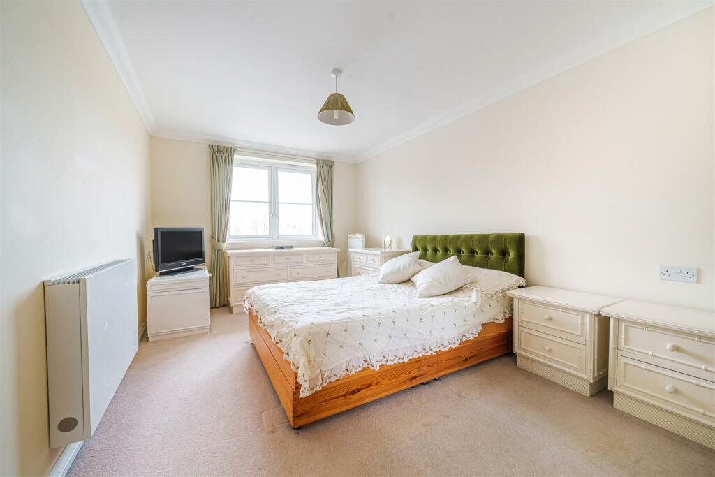 Additional image 19 of Bennett Lodge, Wimborne