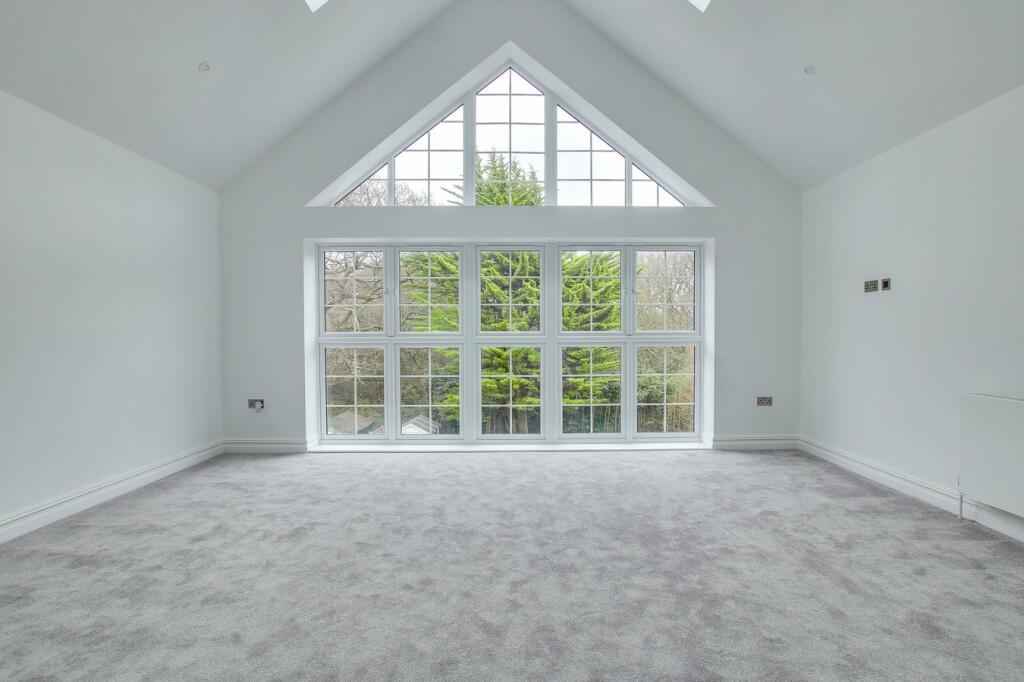 Additional image 11 of Elphinstone Road, Highcliffe, Christchurch, BH23