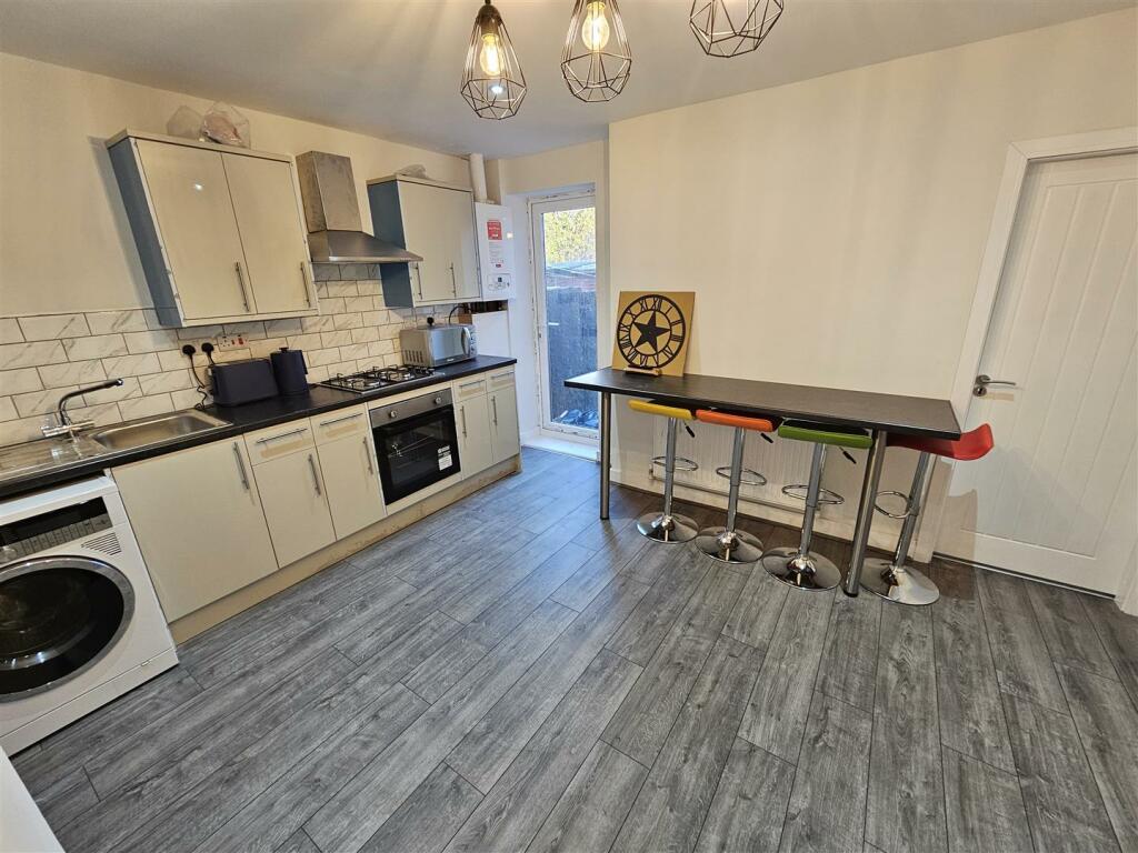 Additional image 5 of Tonge Moor Road, Bolton BL2 2JU