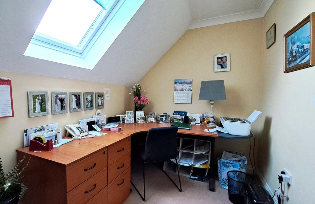 Additional image 10 of New Milton Town Centre