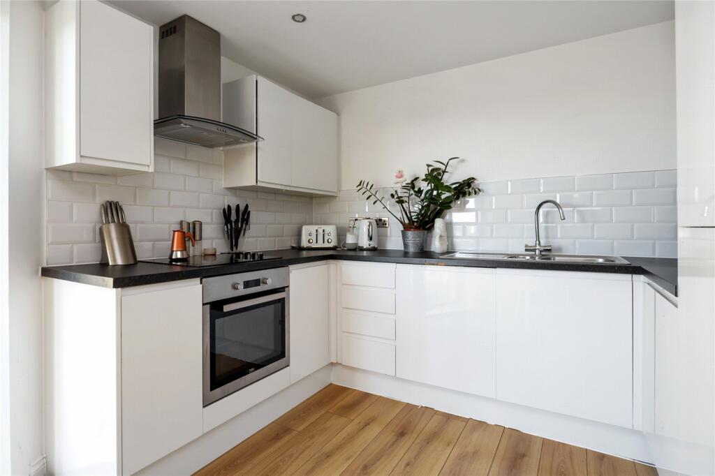 Additional image 7 of Brighton Road, Shoreham-by-Sea, West Sussex, BN43