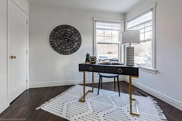 Additional image 17 of 2 Bond St