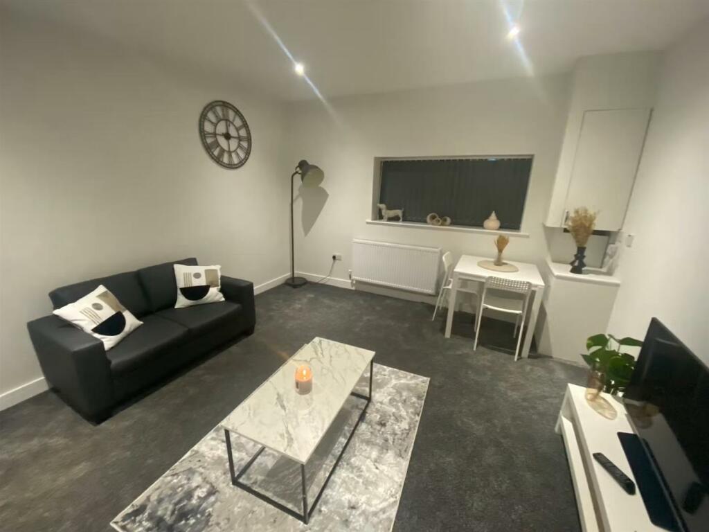 Additional image 9 of Flat 3, Hanover House