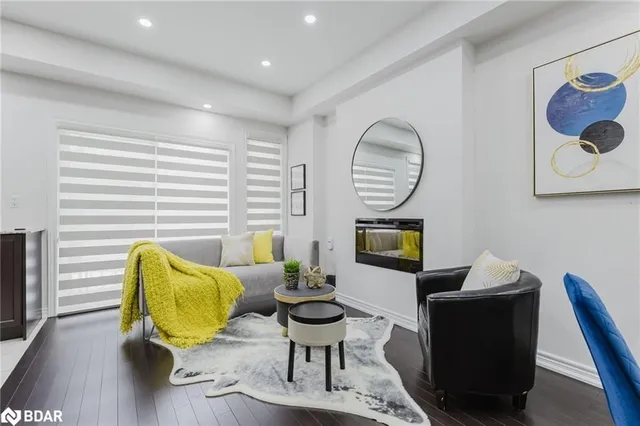 Additional image 5 of 3951 Koenig Rd