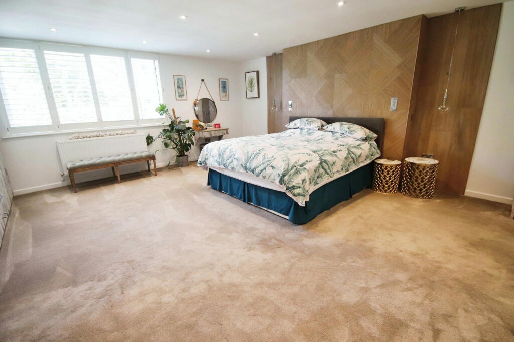 Additional image 3 of River Way,Christchurch,BH23 2QJ