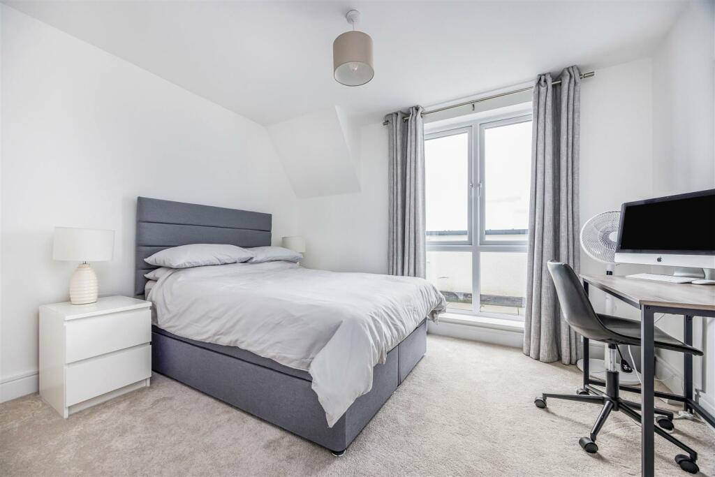 Additional image 14 of West Cliff Road, Bournemouth