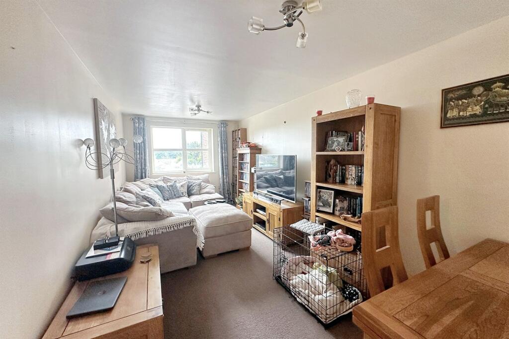 Additional image 6 of Verwood