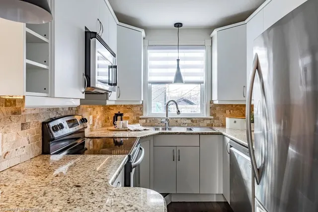 Additional image 12 of 2 Bond St