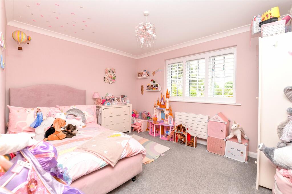 Additional image 12 of York Avenue, New Milton, Hampshire, BH25