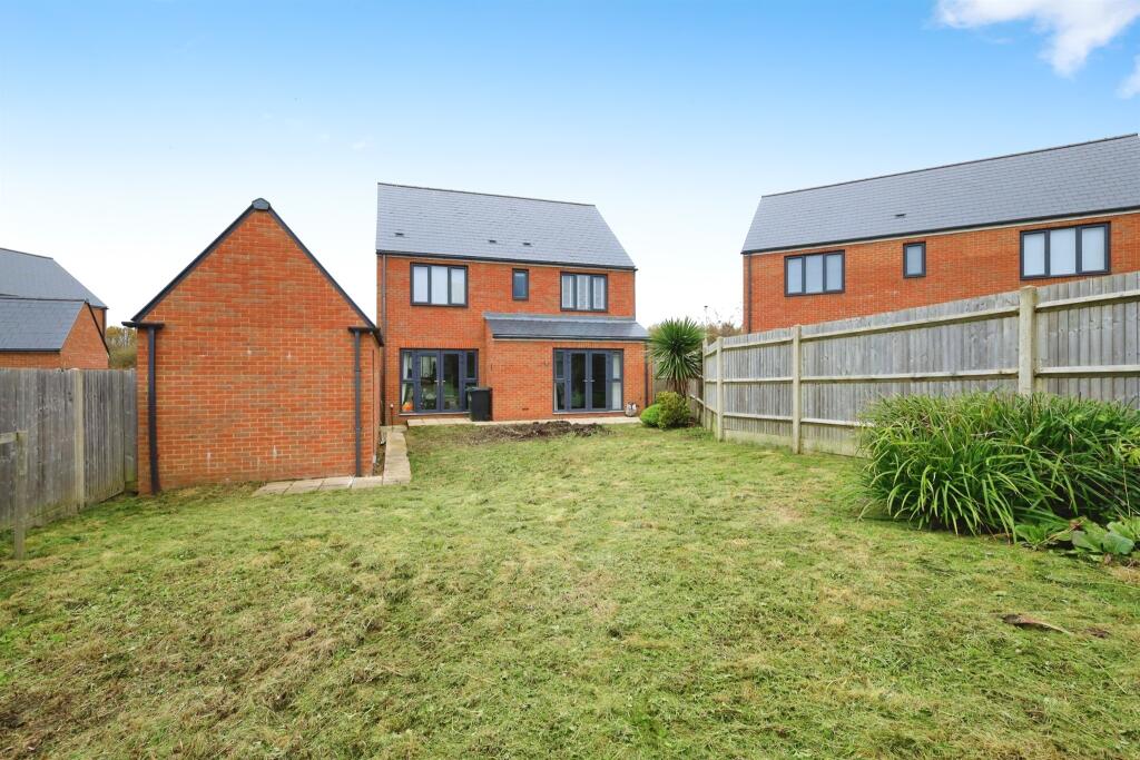 Additional image 17 of Twin Oaks Drive, Polegate