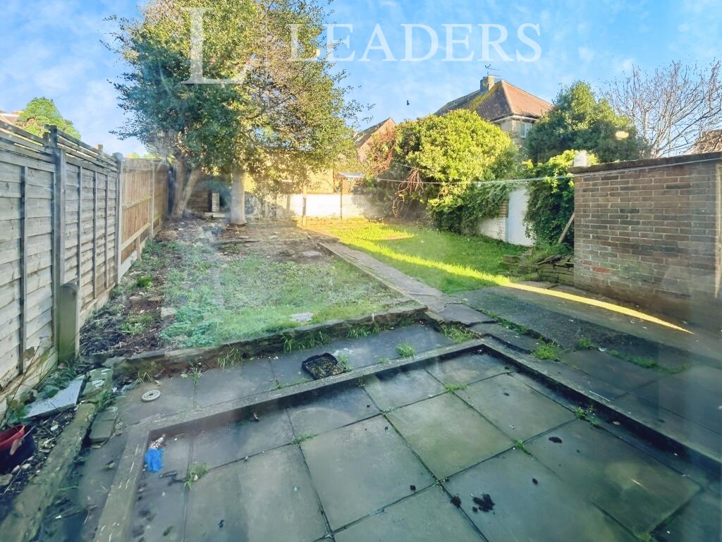 Additional image 7 of Amberly